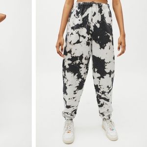 Urban Renewal Recycled Monochrome Tie-Dye Sweatpant